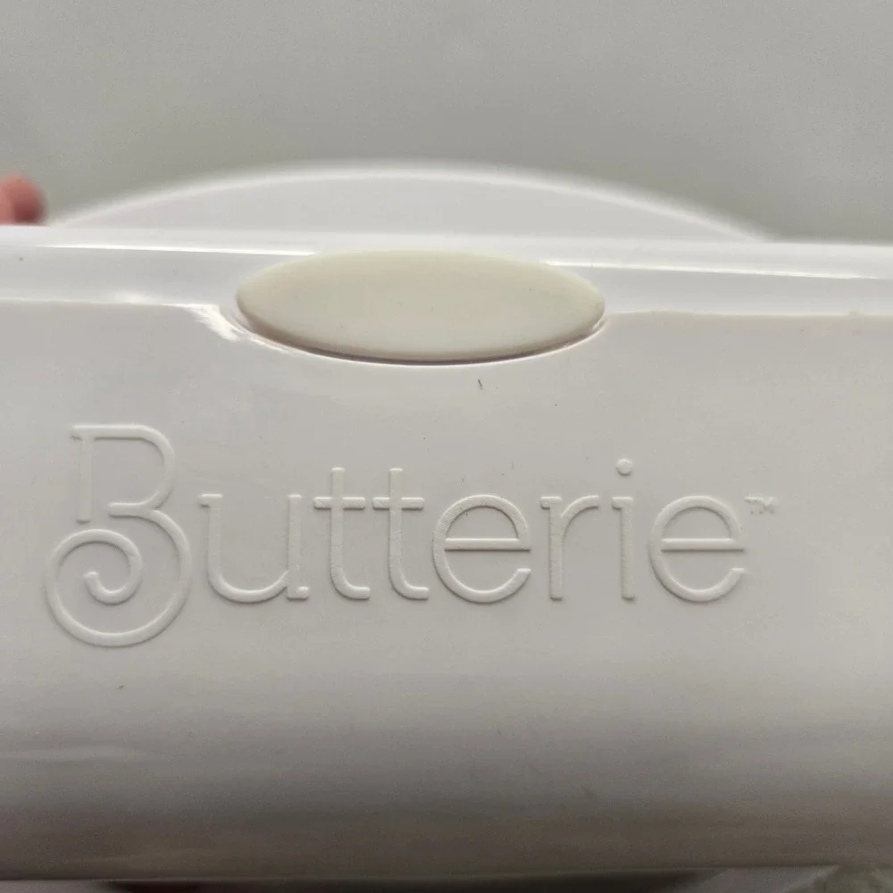 Butterie Flip-Top Butter Dish White Plastic Kitchen Concepts Unlimited 9.516.962